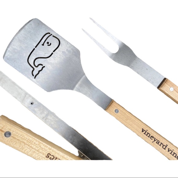 Vineyard Vines outdoor Barbecue grilling utensil Set - Picture 2 of 5
